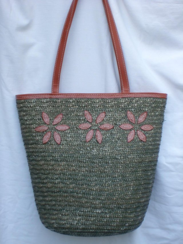 Image 5 of Green Straw Bucket Shopper Bag/Handbag