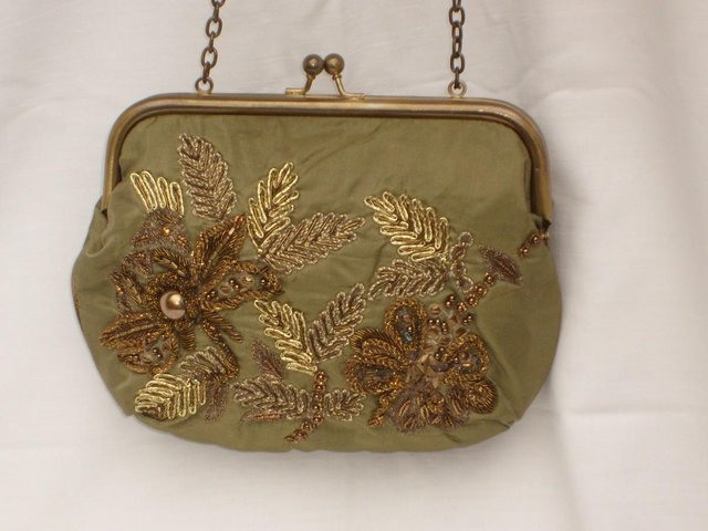 Image 4 of ACCESSORIZE Vintage Look Green/Gold Snap Top Handbag