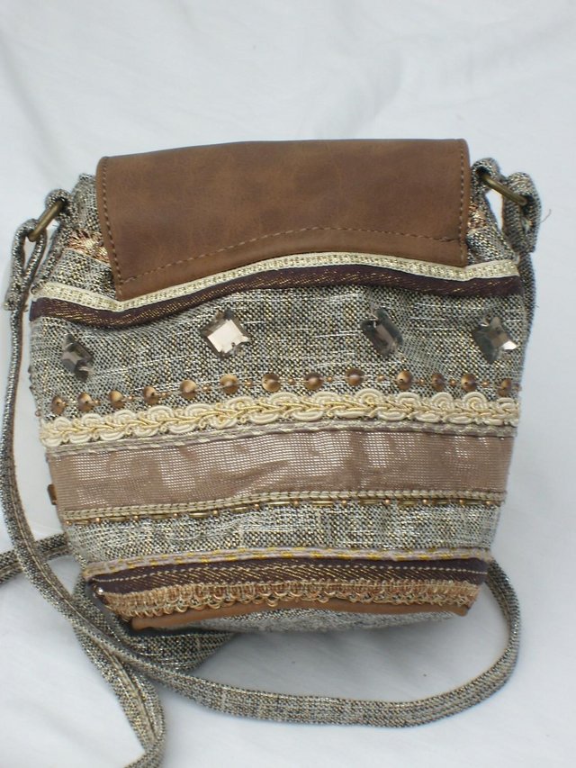 Image 5 of ACCESSORIZE Cross Body Brown/Gold Fabric Handbag NEW