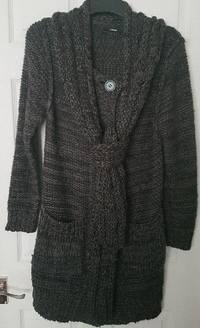 Preview of the first image of Ladies Long Cardigan With Matching Scarf - sz 12-14. B19.