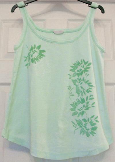 Preview of the first image of PRETTY LADIES MATERNITY VEST TOP BY MOTHERCARE - SZ 14 B2.