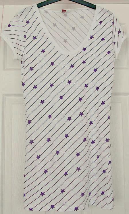 Preview of the first image of LADIES LONG WHITE/PURPLE STAR TOP BY H&M - SZ 38 B1.
