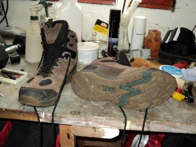 Preview of the first image of Jack Wolfskin boots sz 11 vgc.