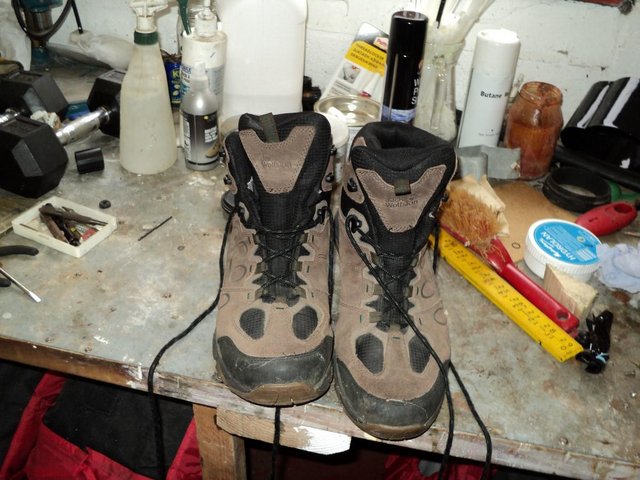 Image 2 of Jack Wolfskin boots sz 11 vgc