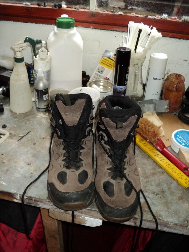 Image 3 of Jack Wolfskin boots sz 11 vgc
