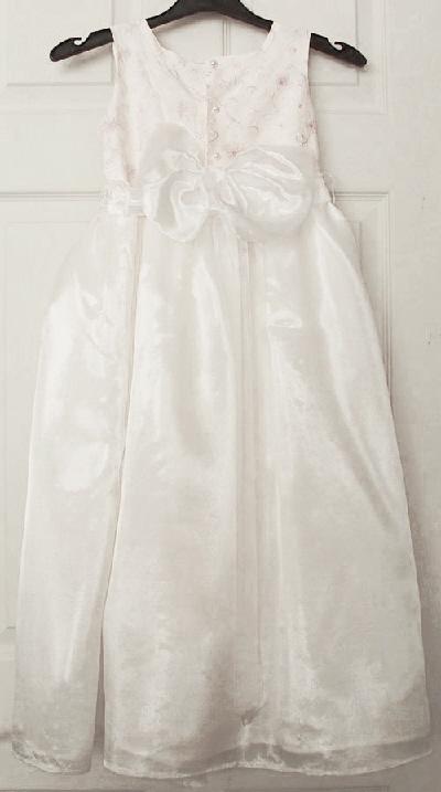 Image 2 of GORGEOUS GIRLS IVORY PARTY DRESS WITH BOW DETAIL AGE 7 YRS