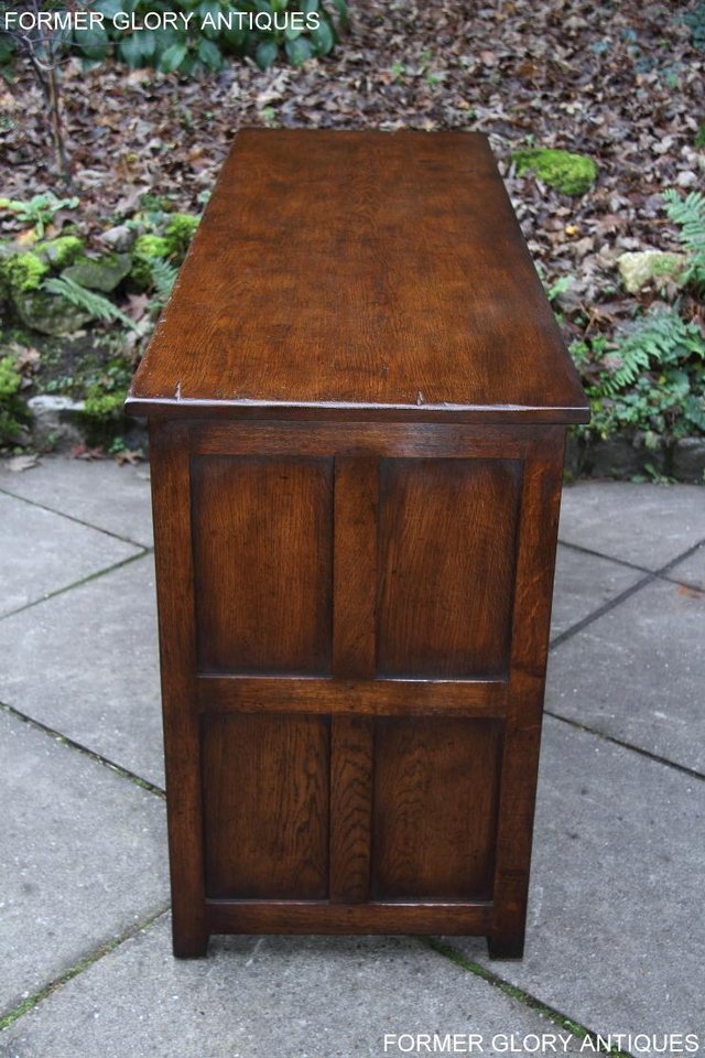 Image 7 of A TITCHMARSH AND GOODWIN STYLE OAK SIDEBOARD DRESSER BASE