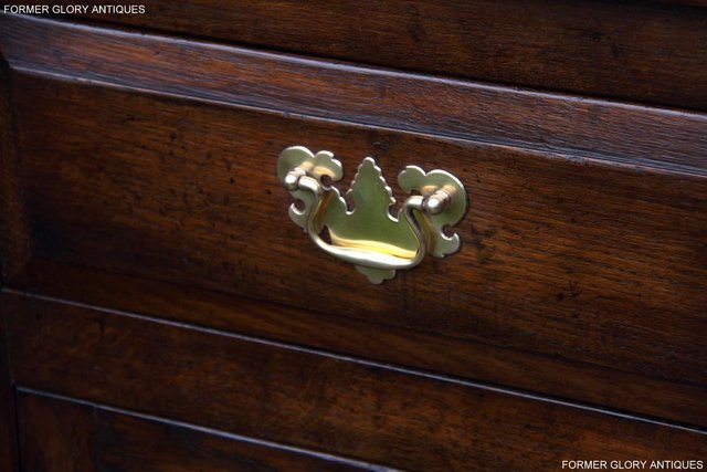 Image 54 of A TITCHMARSH AND GOODWIN STYLE OAK SIDEBOARD DRESSER BASE