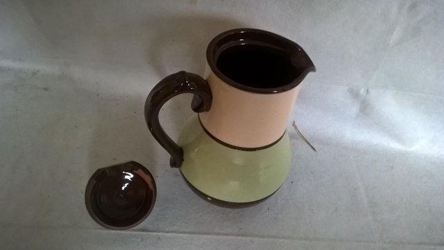Preview of the first image of Sadler Brown Betty Teapot.