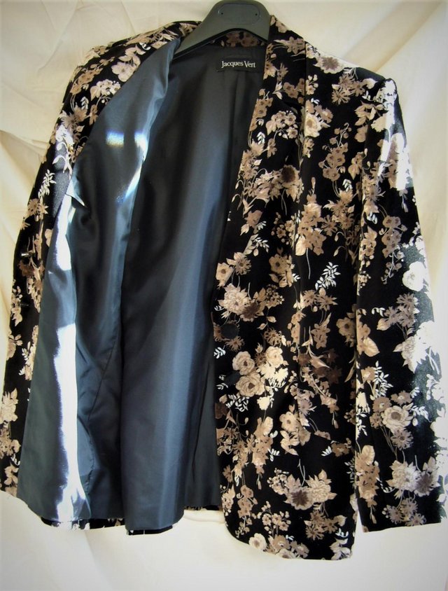Image 3 of Jacket ‘Jacques Vert’, Velvet, black & patterned