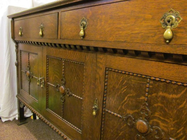 Image 3 of Lovely solid oak period sideboard.Highly decorative.