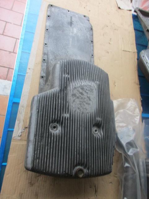 Preview of the first image of Oil sump Alfa Romeo 2600.