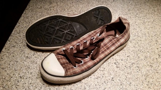 Preview of the first image of Converse low rise tartan fabric shoes - Size 6.