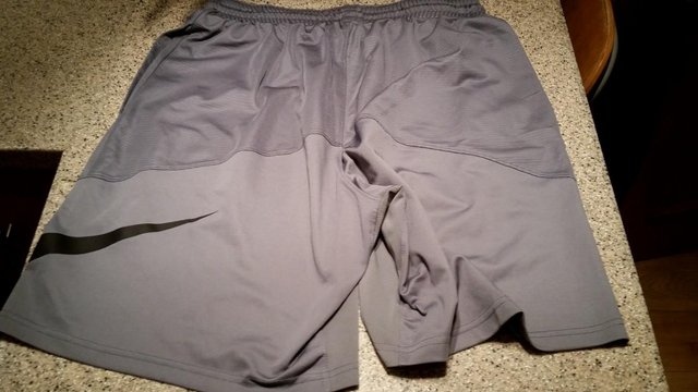 Image 2 of Nike boy's sports shorts Size L