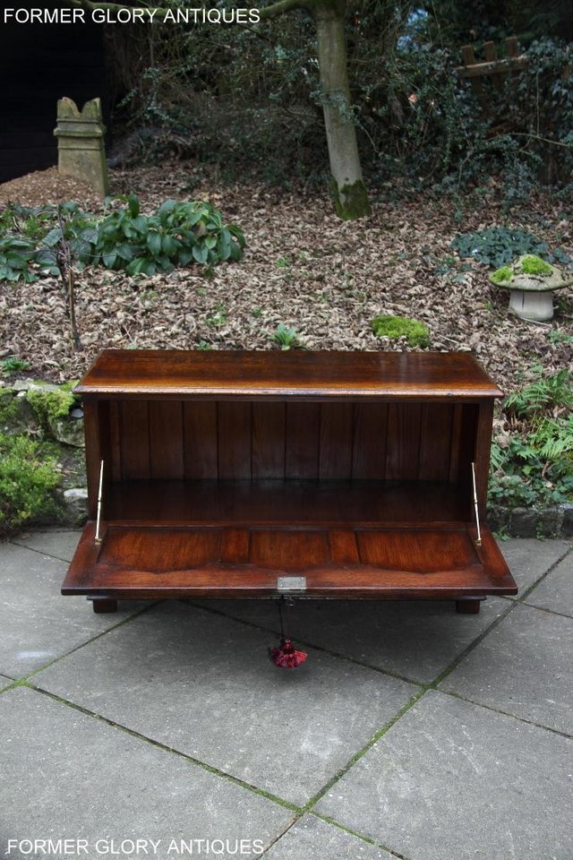Image 14 of TITCHMARSH AND GOODWIN OAK BLANKET TOY BOX RUG DOWER CHEST
