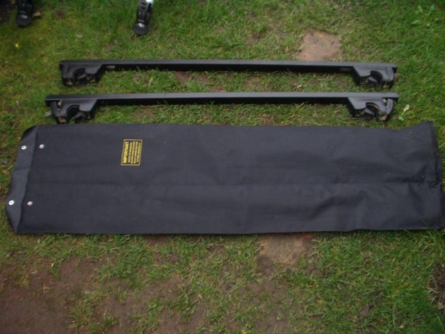 Image 3 of 4x4freelander bike rack used and roof rack bars