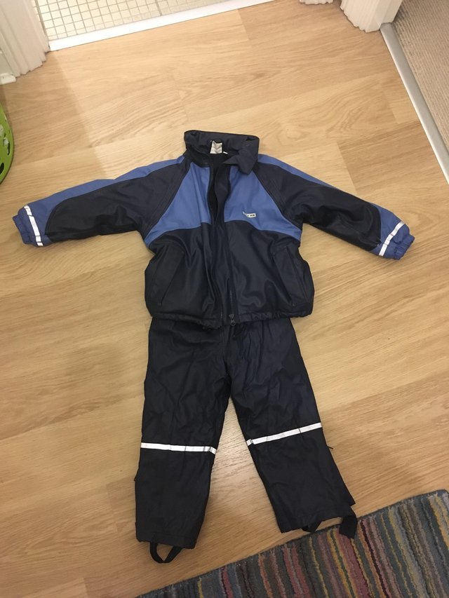 Preview of the first image of Ski/Weather/Snow suit.