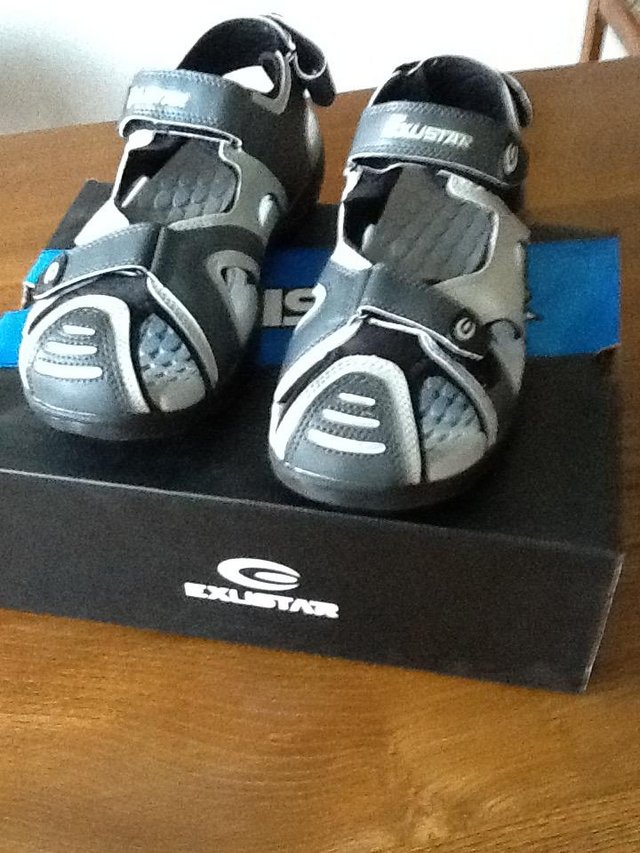 Preview of the first image of CYCLE SANDAL SPD for touring and mountain biking.