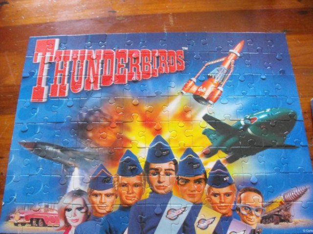 Image 2 of THUNDERBIRDS 100 piece JIGSAW PUZZLE- COLLECTABLE( 1999)