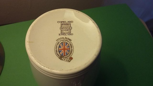 Image 2 of Vintage Silver Jubilee 1935 King George V & Queen Mary Mug