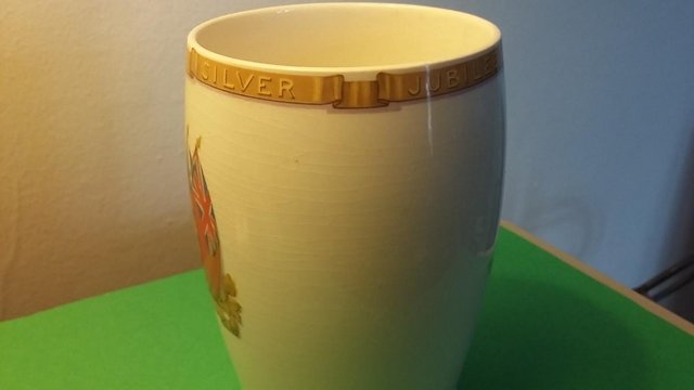 Image 4 of Vintage Silver Jubilee 1935 King George V & Queen Mary Mug