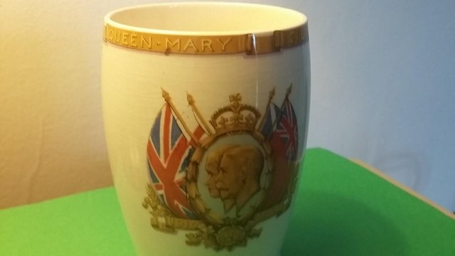 Image 6 of Vintage Silver Jubilee 1935 King George V & Queen Mary Mug