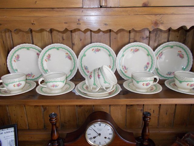 Image 2 of Tea set. Hanley, really attractive pattern. Lovely.......