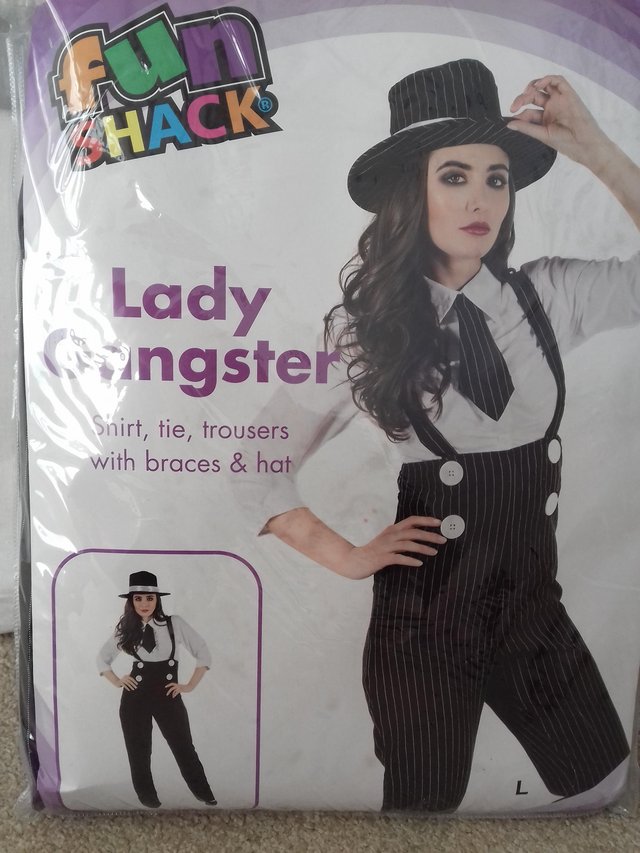 Preview of the first image of Lady Gangster.