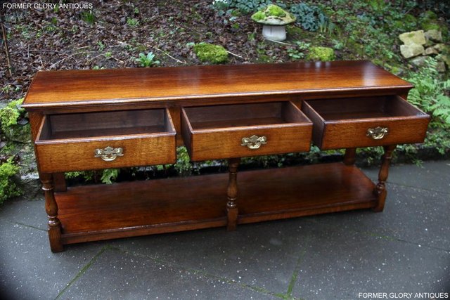 Image 11 of TITCHMARSH AND GOODWIN OAK DRESSER BASE SIDEBOARD HALL TABLE