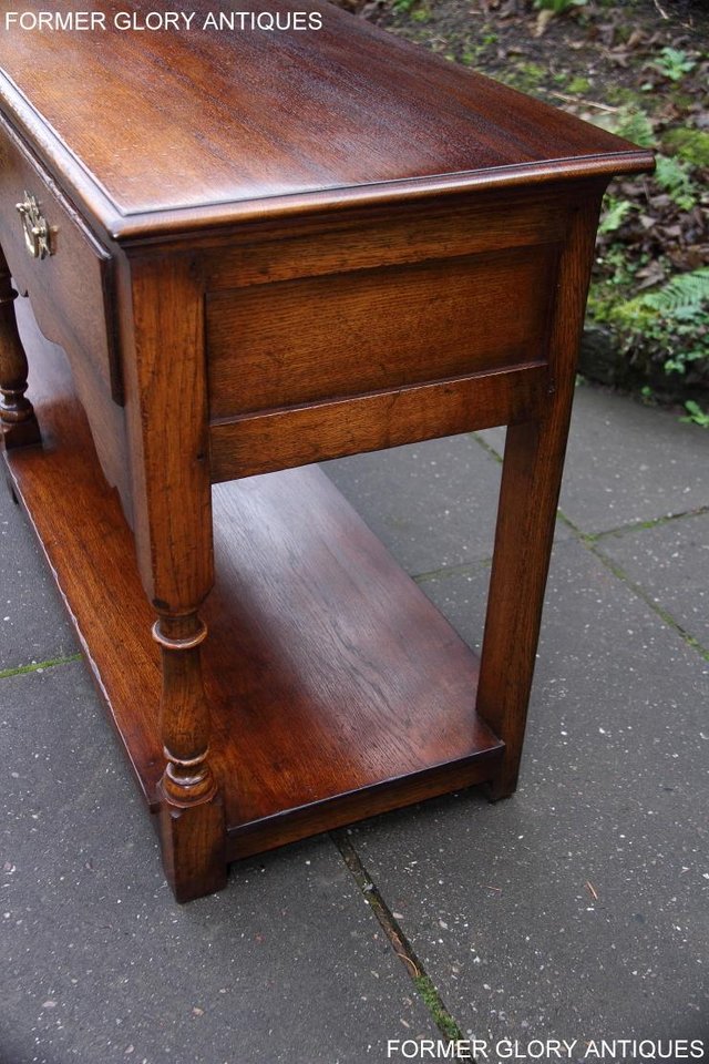 Image 22 of TITCHMARSH AND GOODWIN OAK DRESSER BASE SIDEBOARD HALL TABLE