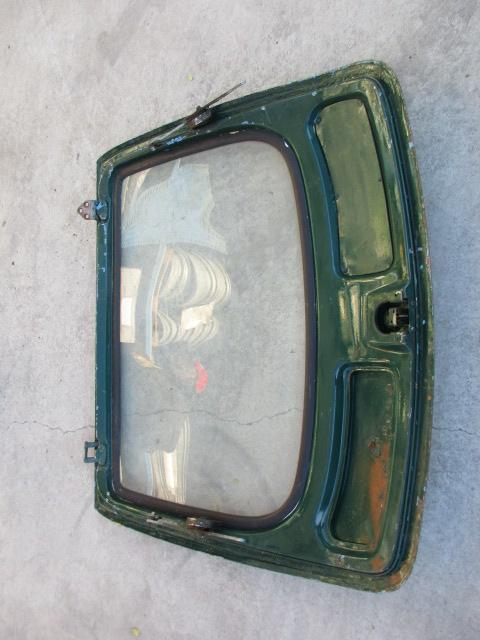 Preview of the first image of Rear bonnet with window Mgb Gt.