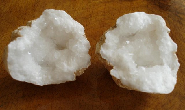 Preview of the first image of SMALL NATURAL GEODE ROCK WITH CLUSTER CRYSTALS FROM MOROCCO.
