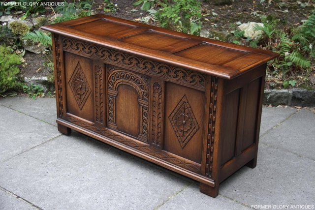 Image 40 of TITCHMARSH & GOODWIN STYLE OAK BLANKET CHEST TOY BOX COFFER