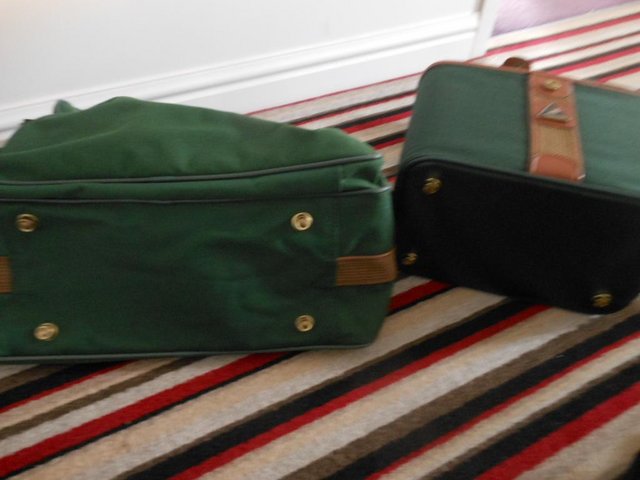 Image 4 of Travel Bags- Make Up Case & Holdall -His and Hers! Caravel