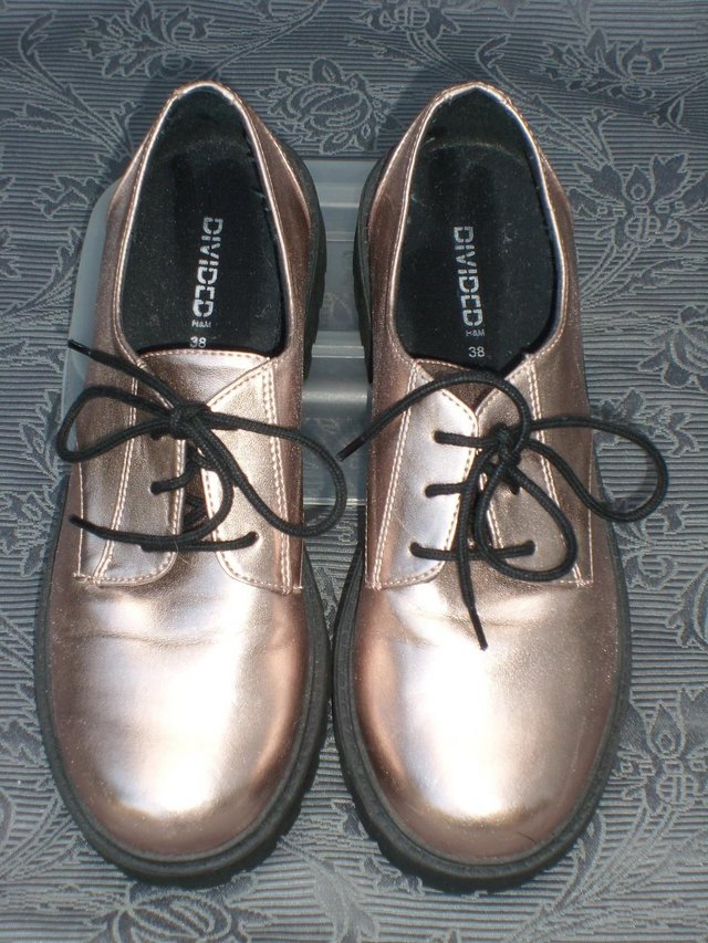 Image 2 of H&M DIVIDED Metallic Rose Gold Platform Shoes Size 5/38 NEW!