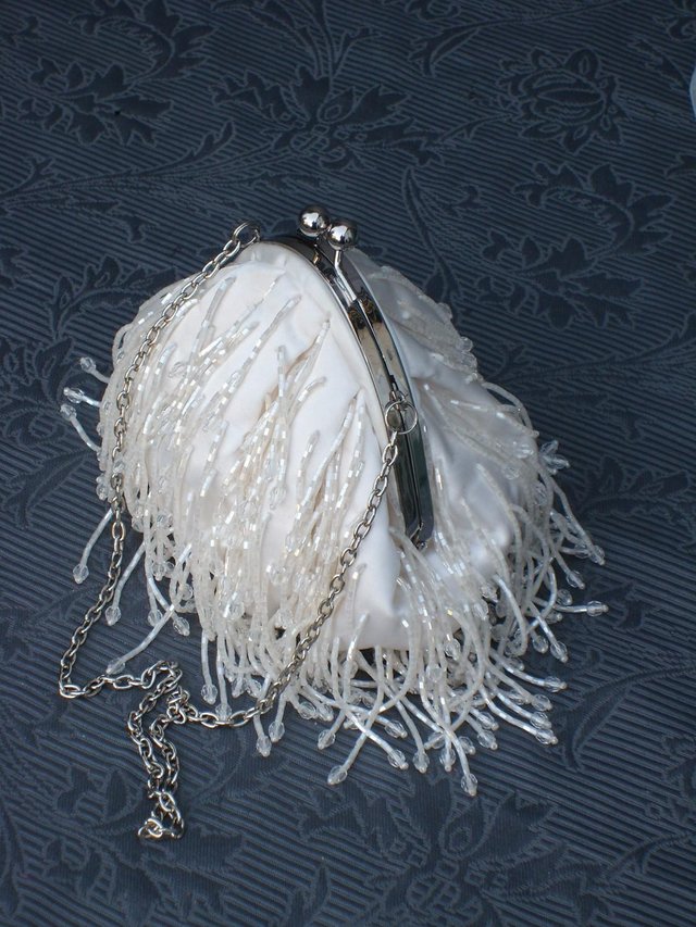 Image 10 of DEBUT White Bead Fringed Wedding Bag NEW!