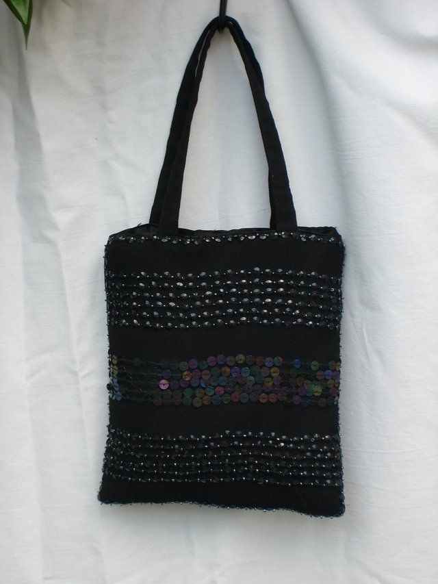 Image 5 of FRANGI TIE RACK Small Black Sequin/Bead Handbag – NEW!