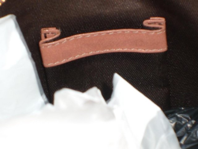 Image 3 of Lloyd Baker Salmon Leather Shoulder Handbag - NEW