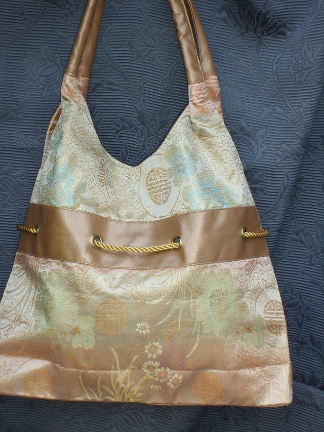 Image 4 of Oriental Style Gold Silk Shoulder Bag NEW
