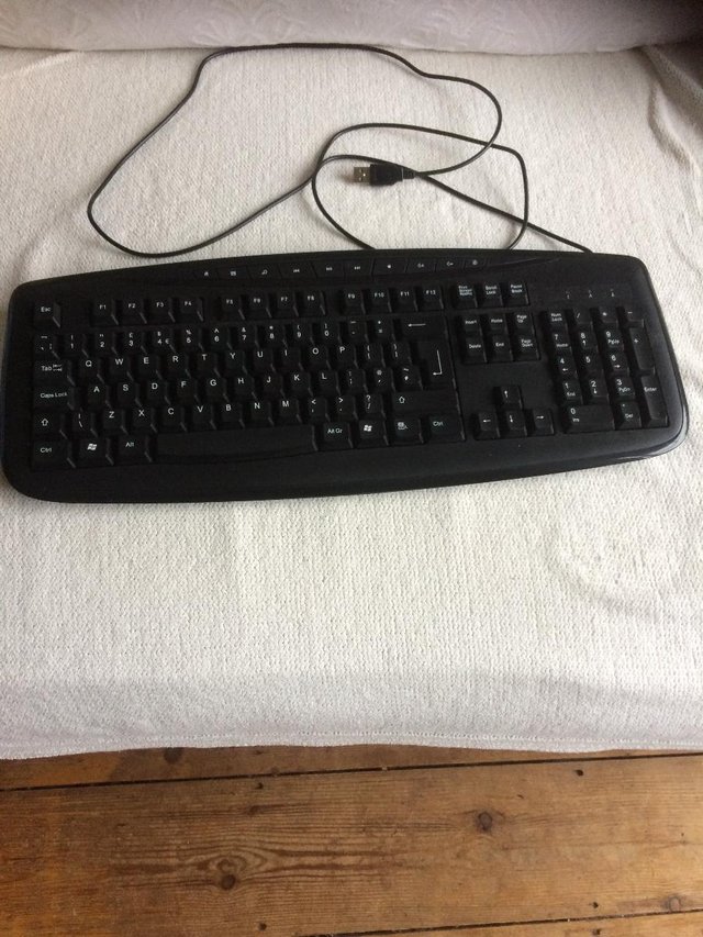 Preview of the first image of Black maplin keyboard for computer.