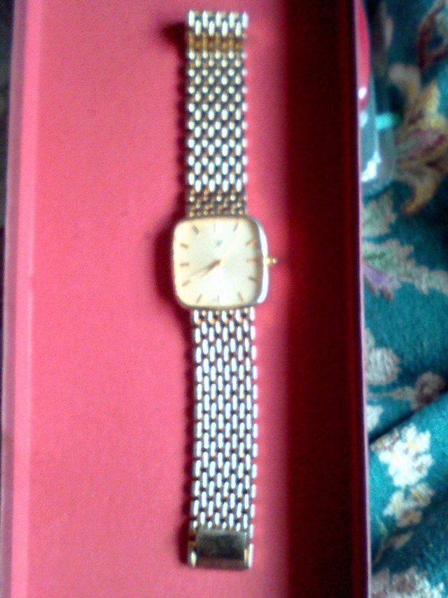 Image 3 of gold braclet Watch in vg.c Hardly used