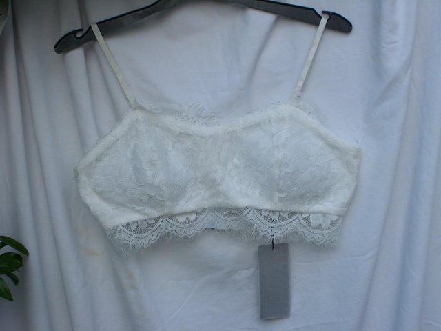 Image 4 of Cute ISASSY White Lace Bra Top – Size 8-10 - NEW