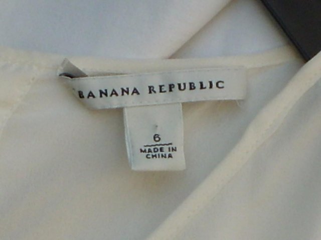 Image 5 of BANANA REPUBLIC Cream Silk Top – Size 6