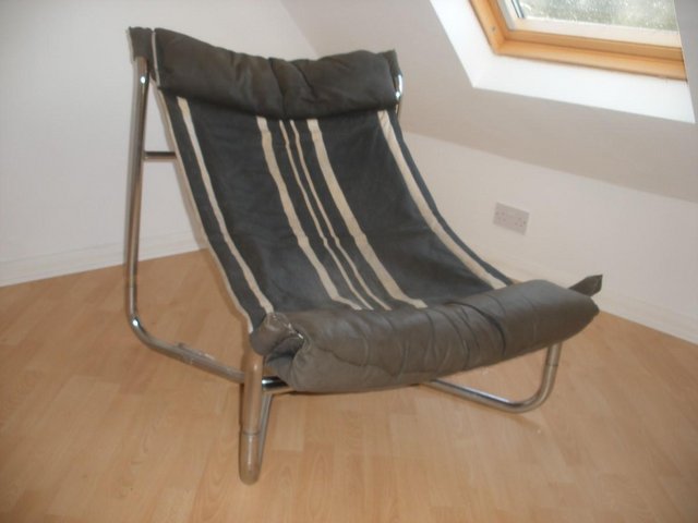 Image 3 of Contemporary collectable chair