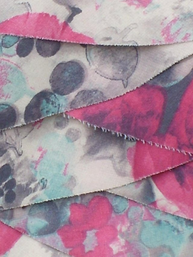 Image 5 of PHASE EIGHT Flower Design Layered Dress – Size 8