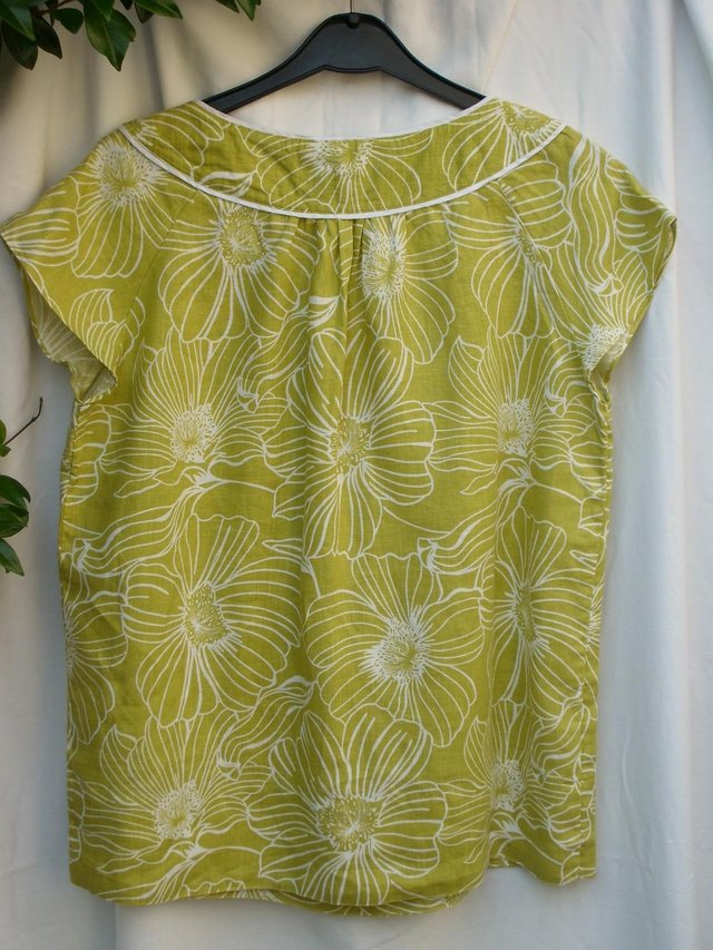 Image 5 of LAURA ASHLEY Lime Green Linen Top – Size 12