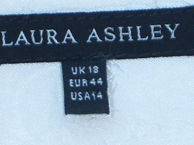 Image 3 of LAURA ASHLEY White Linen Trousers – Size 18 – NEW