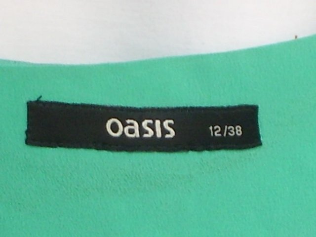 Image 5 of OASIS Emerald Green Silk Top – Size 12