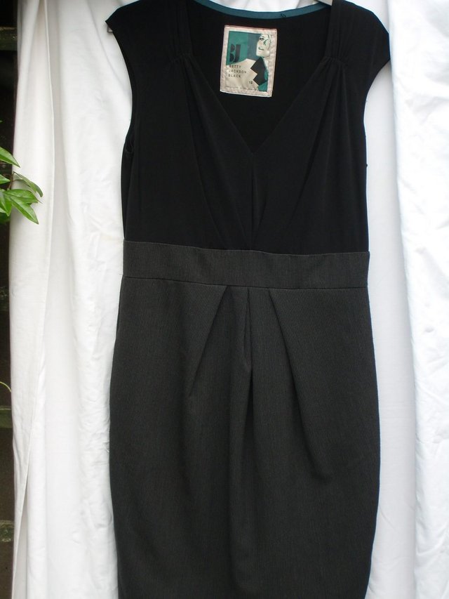 Image 4 of BETTY JACKSON Black/Grey Dress – Size 12
