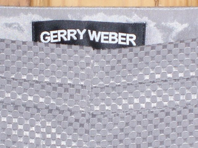 Image 5 of GERRY WEBER Grey Skinny Leg Trousers – Size 8 – NEW!